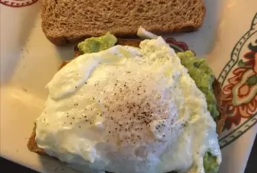 Avocado Toast with Egg