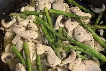 Chicken, Asparagus, and Mushroom Skillet