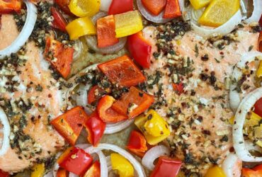 Sheet Pan Salmon and Bell Pepper Dinner