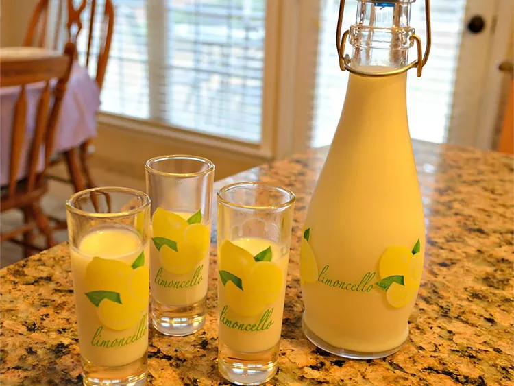 Crema di Limoncello (Cream of Limoncello)