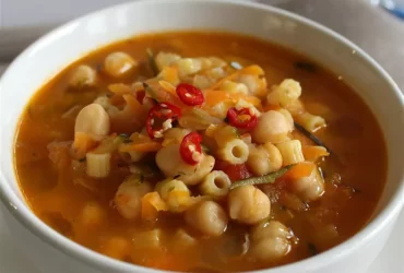 Pasta e Ceci (Italian Chickpea and Pasta Stew)