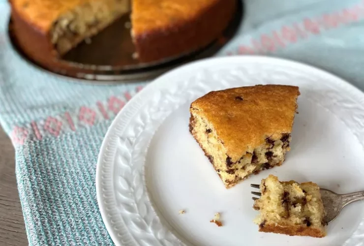 The Best Easy Cake Recipe Doesn’t Even Require Measuring Cups
