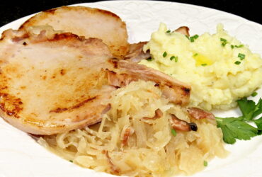 Slow Cooker Pork and Sauerkraut